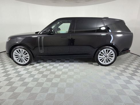 New 2026 Land Rover Range Rover Long Wheelbase SE AWD/4WD image 2