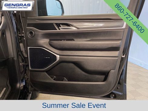 Used 2023 Jeep Wagoneer 4WD w/ Convenience Group I image 50