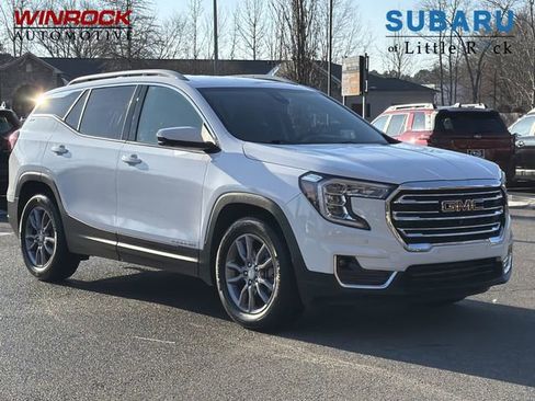 Used 2023 GMC Terrain SLT w/ Infotainment Package II image 1