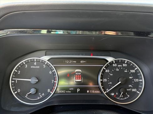 Used 2024 Nissan Pathfinder SV image 8