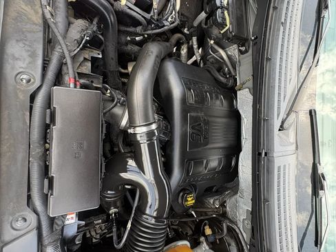 Used 2011 Ford F150 XLT w/ XLT Chrome Pkg RWD image 43