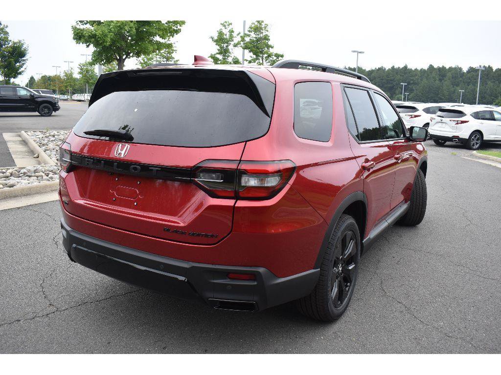 New 2026 Honda Pilot Black Edition image 7