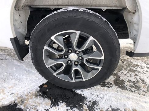 Used 2022 Chevrolet Silverado 1500 LT image 10