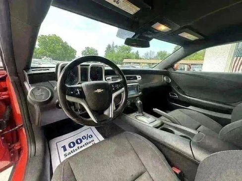 Used 2013 Chevrolet Camaro LT image 8