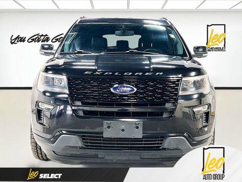 Used 2019 Ford Explorer Sport image 2