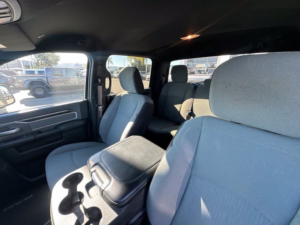 Used 2022 RAM 2500 Big Horn AWD/4WD image 7