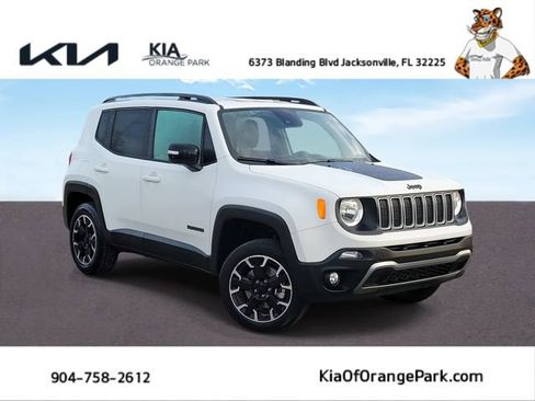 Used 2023 Jeep Renegade Latitude image 1