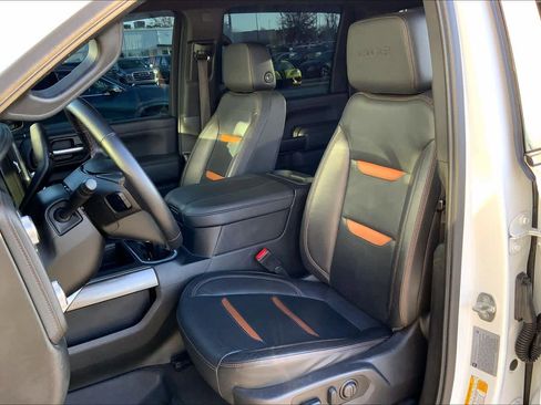 Used 2023 GMC Sierra 2500 AT4 w/ Gooseneck/5TH Wheel Package image 7