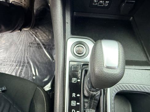 Used 2020 Nissan Sentra SV image 31