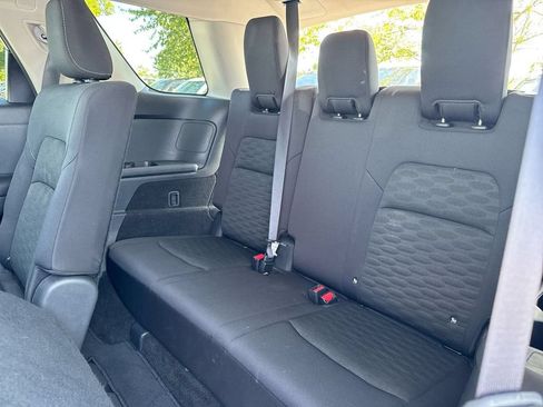 Used 2024 Nissan Pathfinder SV AWD/4WD image 23
