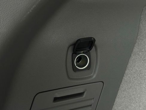 Used 2018 Cadillac XT5 Premium Luxury image 11