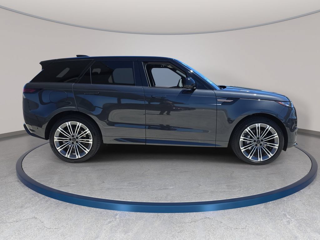 New 2026 Land Rover Range Rover Sport Dynamic SE AWD/4WD image 4