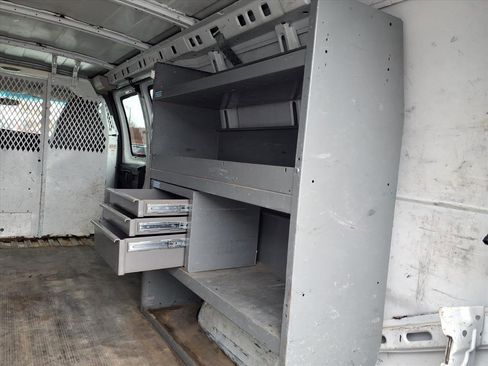 Used 2013 Chevrolet Express 3500 image 10