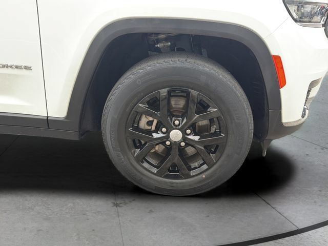 Used 2022 Jeep Grand Cherokee L Limited AWD/4WD image 31