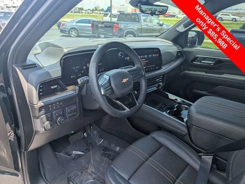 Used 2026 Chevrolet Suburban High Country AWD/4WD image 13