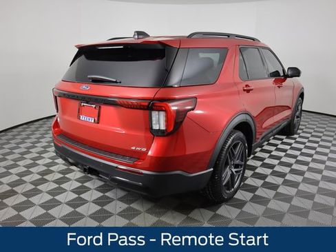 New 2026 Ford Explorer ST-Line w/ ST-Line Street Pack image 3