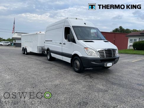 Used 2013 Freightliner Sprinter 3500 RWD image 1