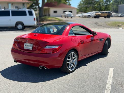 Used 2015 Mercedes-Benz SLK 250 image 7