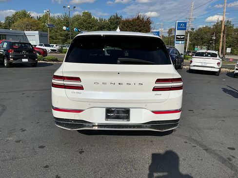 Used 2025 Genesis GV80 2.5T image 6
