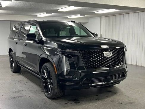 New 2026 Cadillac Escalade ESV Platinum Sport w/ LPO, ONYX Package image 7