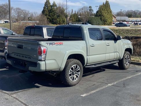 Used 2023 Toyota Tacoma TRD Sport w/ Advanced Technology Package image 3