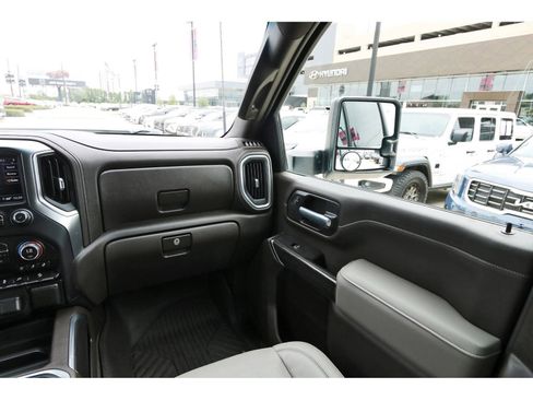 Used 2020 Chevrolet Silverado 2500 LTZ w/ LTZ Texas Edition AWD/4WD image 13