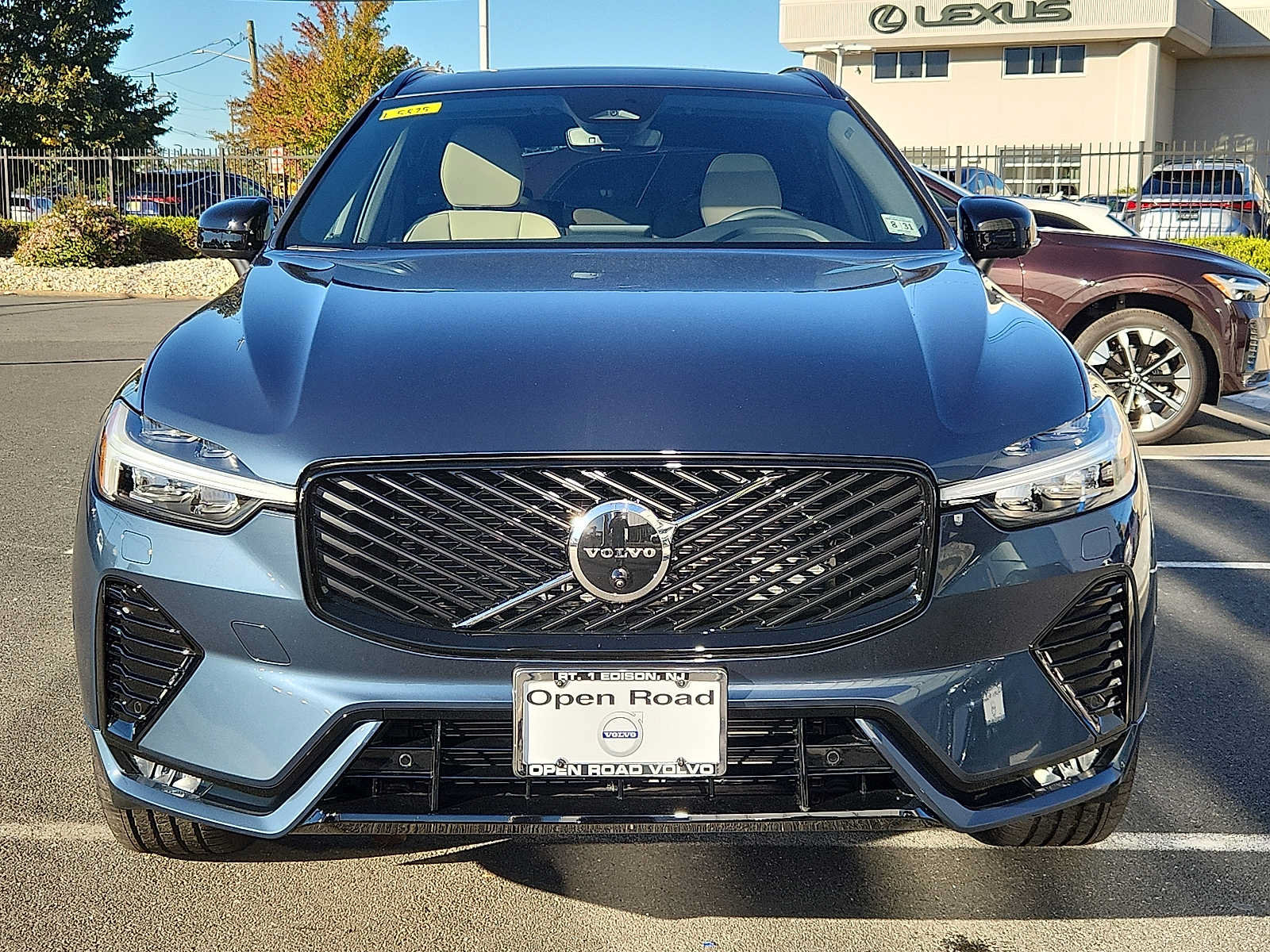 Used 2027 Volvo XC60 B5 Plus AWD/4WD image 2