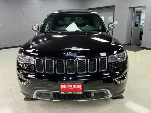 Used 2019 Jeep Grand Cherokee Limited AWD/4WD image 9