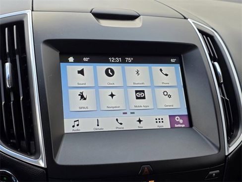 Used 2016 Ford Edge Titanium w/ Technology Package image 20