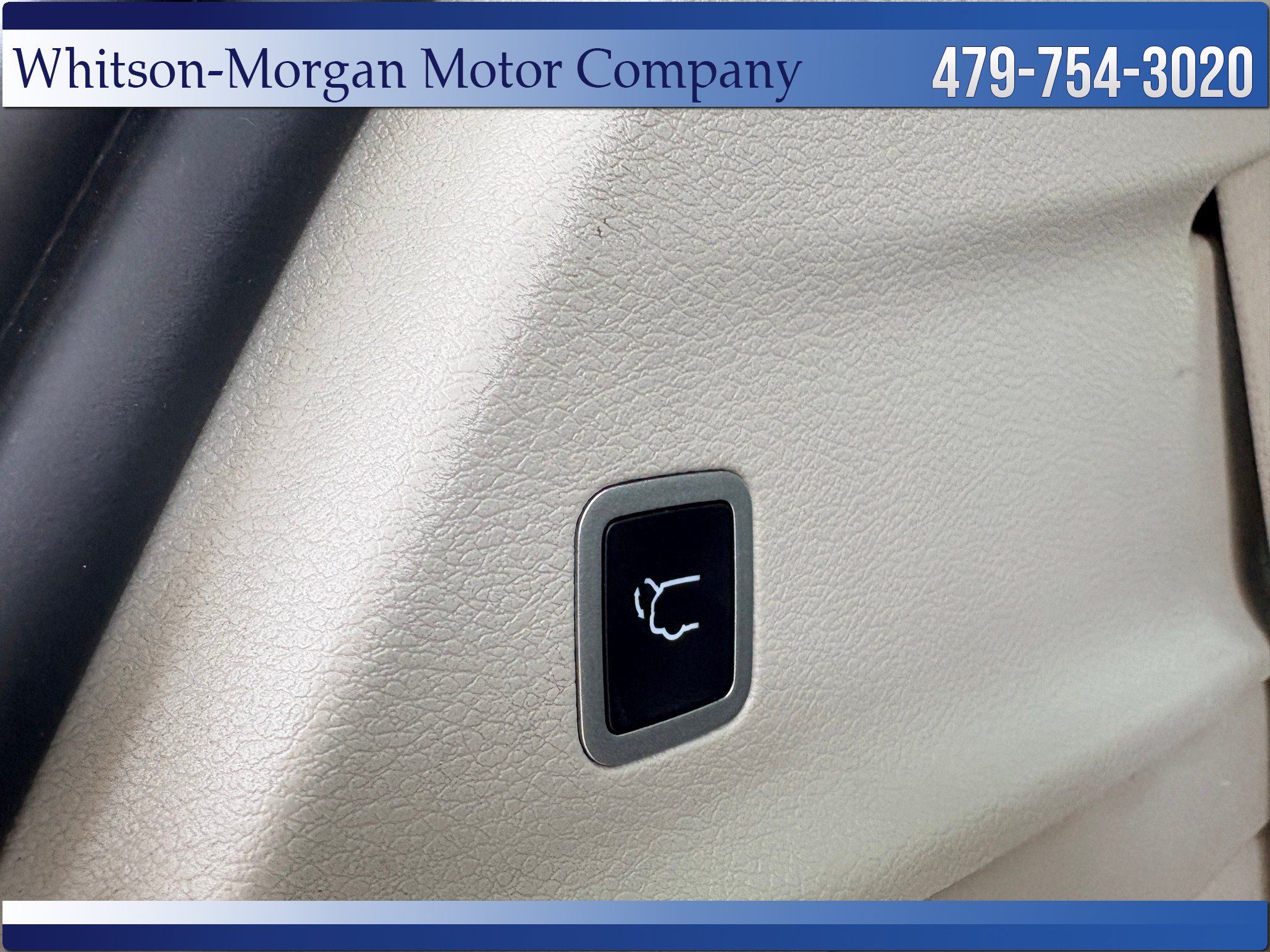 Used 2024 Chrysler Pacifica Touring-L FWD image 38