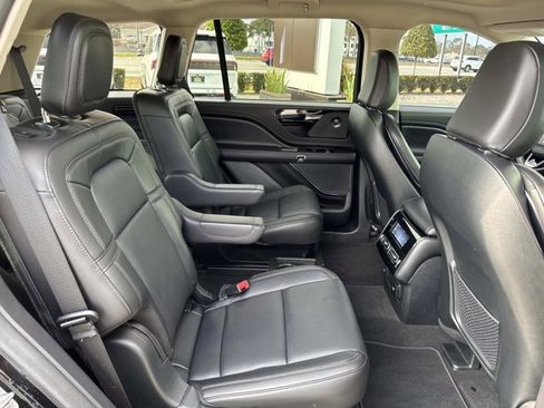 Used 2022 Lincoln Aviator Reserve w/ Equipment Group 201A image 24
