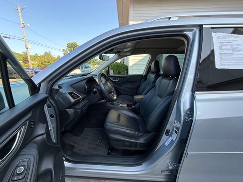 Used 2023 Subaru Forester Touring AWD/4WD image 15
