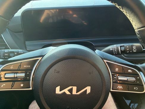 Used 2024 Kia Seltos EX AWD/4WD image 17