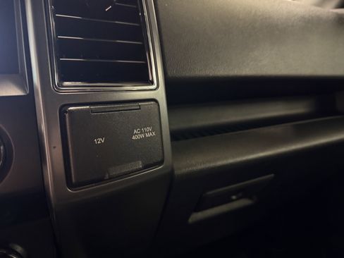 Used 2018 Ford F150 XLT w/ Equipment Group 302A Luxury image 12