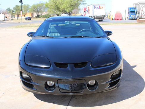 Used 1999 Pontiac Firebird Formula w/ Security Pkg RWD image 25