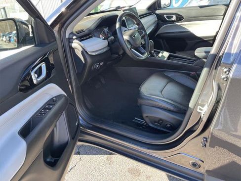 Certified 2022 Jeep Compass Limited w/ Sun and Sound Group image 14