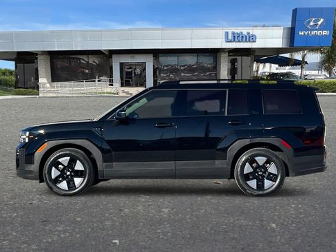 Used 2024 Hyundai Santa Fe SEL image 5