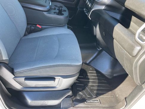 Used 2020 RAM 3500 Big Horn image 30