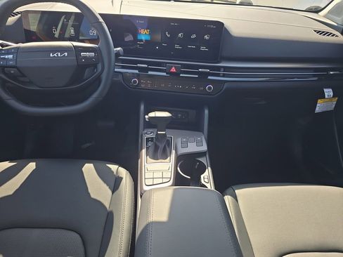 New 2026 Kia Sportage EX FWD image 15