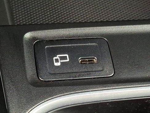 Certified 2022 Mercedes-Benz GLB 250 4MATIC image 24