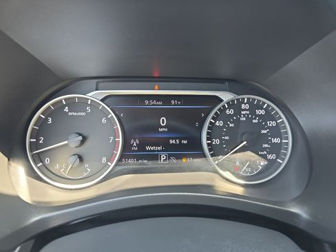 Used 2024 Nissan Sentra SV FWD image 21