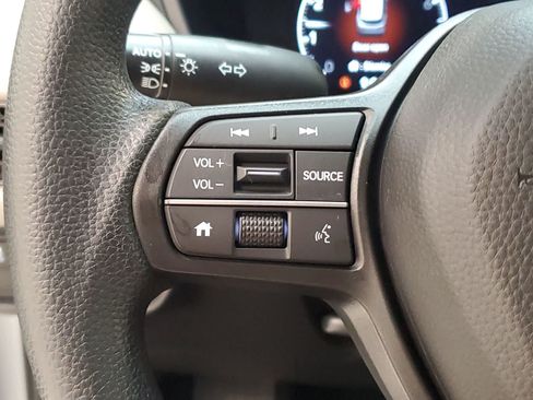 Used 2024 Honda HR-V LX image 10