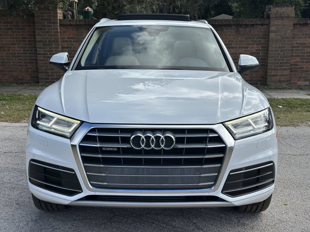 Used 2020 Audi Q5 2.0T Premium Plus w/ Premium Plus Package AWD/4WD image 3