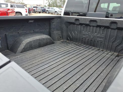 Used 2023 GMC Sierra 1500 AT4 w/ AT4 Premium Package image 16