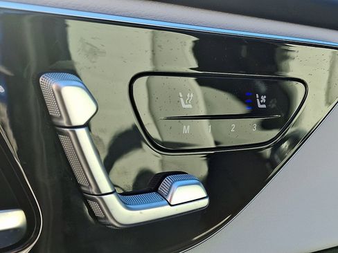 Certified 2025 Mercedes-Benz GLC 300 4MATIC image 26