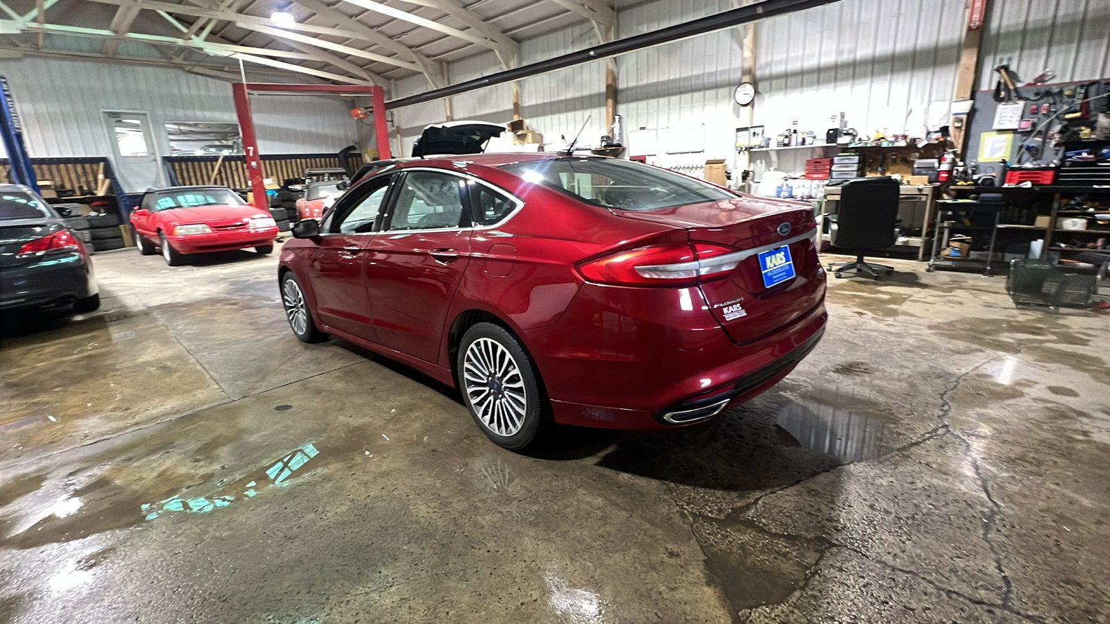 Used 2017 Ford Fusion SE AWD/4WD image 4