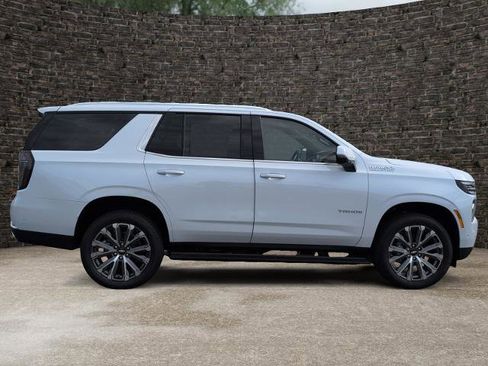 New 2026 Chevrolet Tahoe High Country AWD/4WD image 3