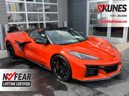 Used 2025 Chevrolet Corvette Z06 w/ Battery Protection Package image 1