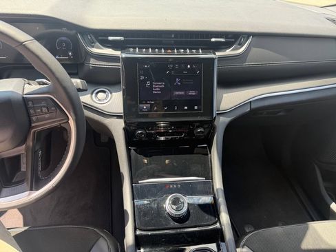 Used 2023 Jeep Grand Cherokee Altitude AWD/4WD image 27