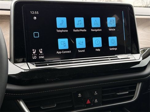 New 2026 Volkswagen Atlas SE image 14